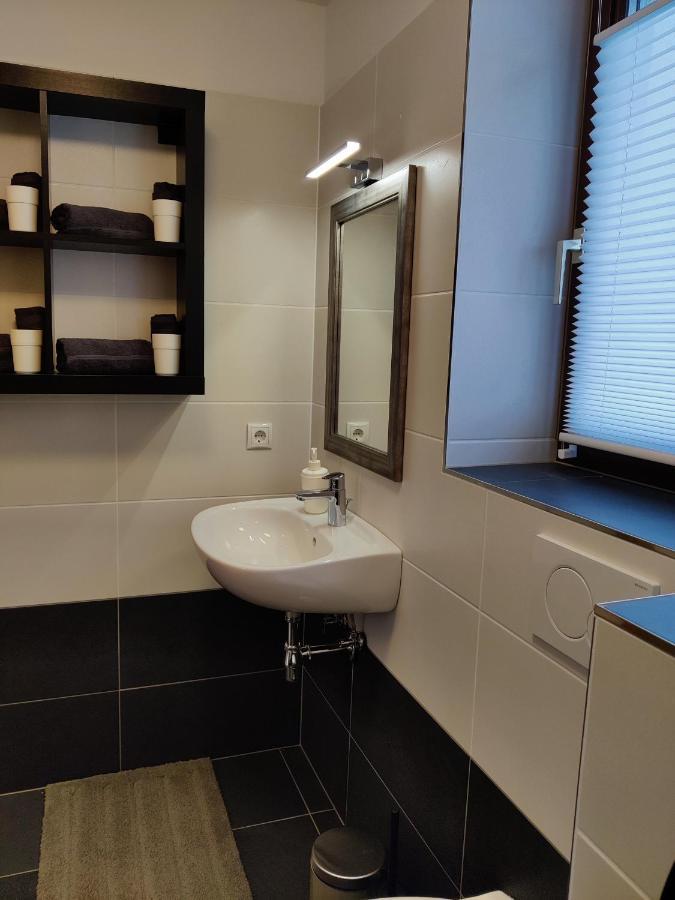 Holiday Home In Quiet Beautiful Area With Two Separate, Modern, Furnished Apartments Deutsch-Wagram Εξωτερικό φωτογραφία