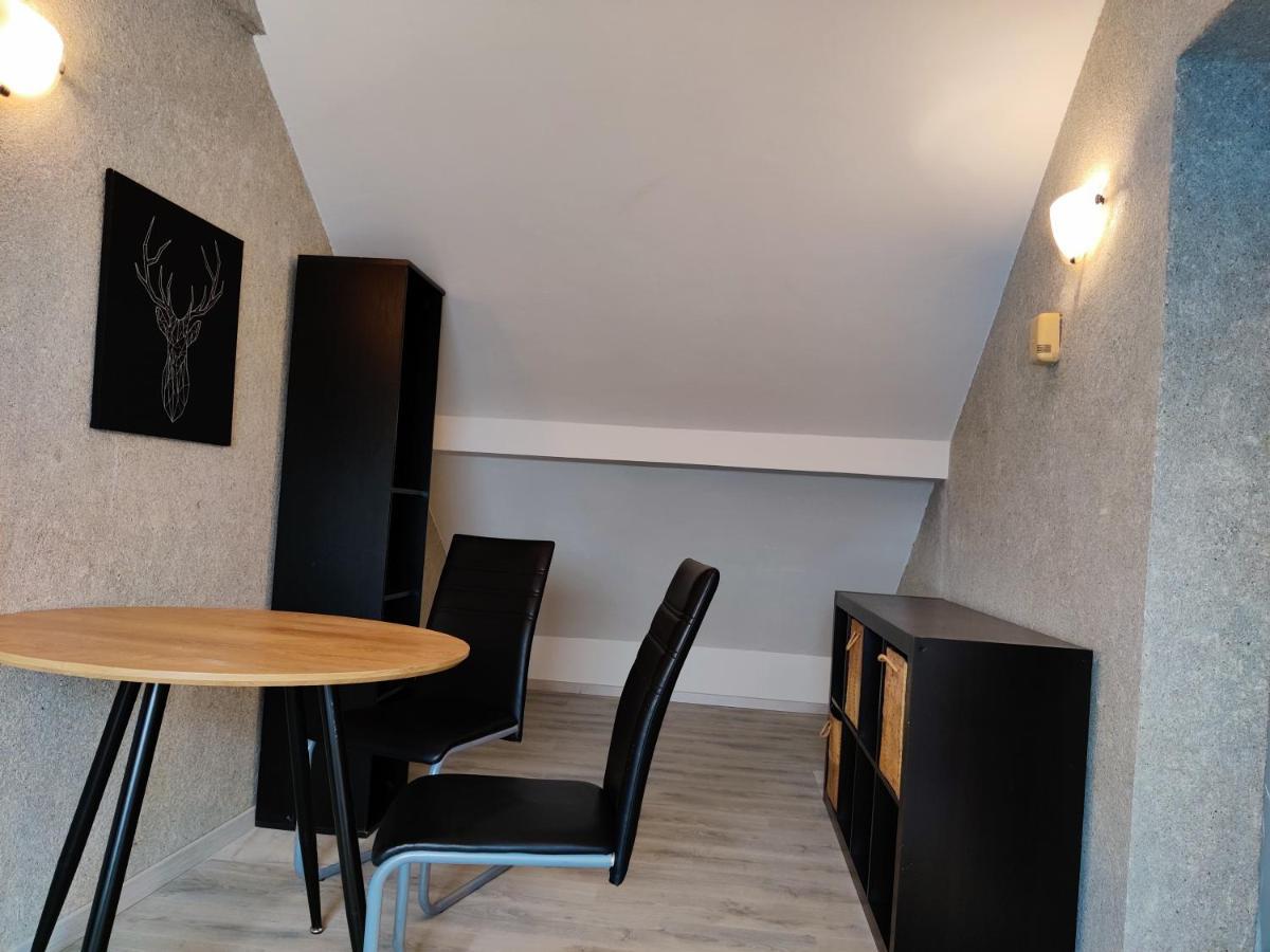 Holiday Home In Quiet Beautiful Area With Two Separate, Modern, Furnished Apartments Deutsch-Wagram Εξωτερικό φωτογραφία